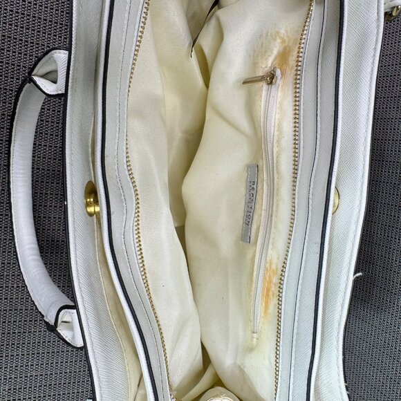 Kenneth Cole Reaction White Crossbody Handbag Womens Purse With Adjustable Strap - Picture 6 of 9